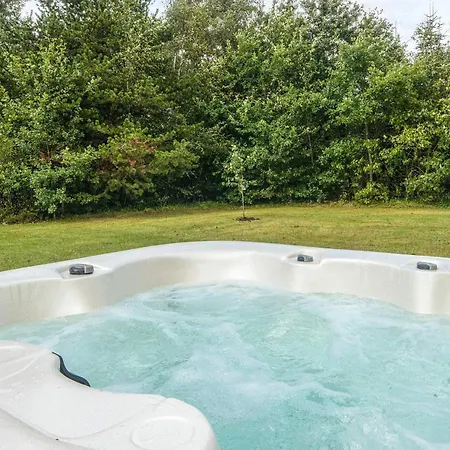 Сasa de vacaciones With & Sauna Oksbøl